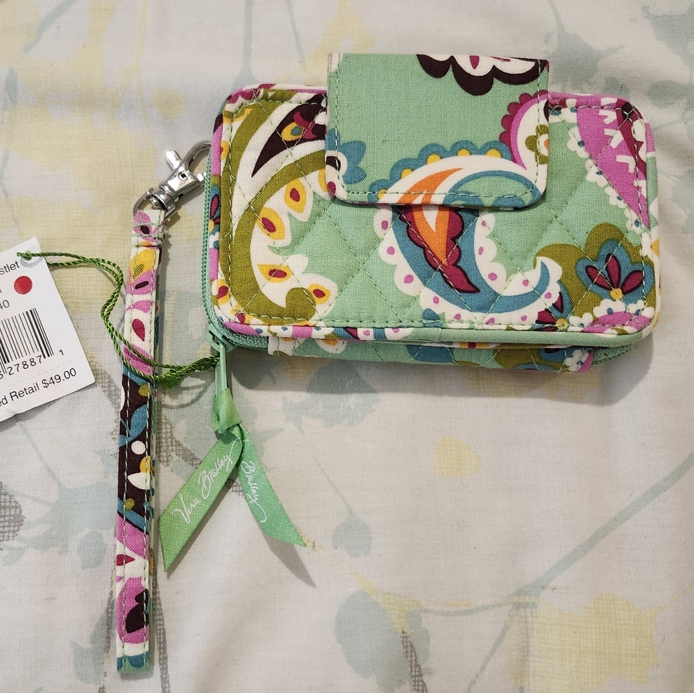 Vera Bradley Smartphone Paisley Wristlet BNWT